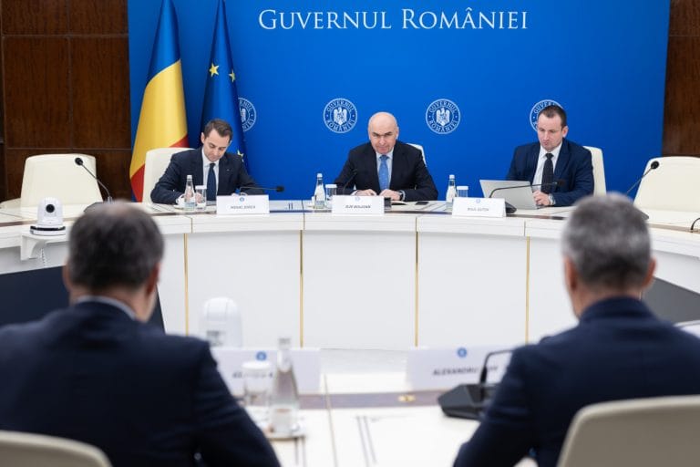 Bolojan, întâlnire cu investitori străini: Guvernul țintește deficit de circa 6% și mizează pe gazele din Marea Neagră  