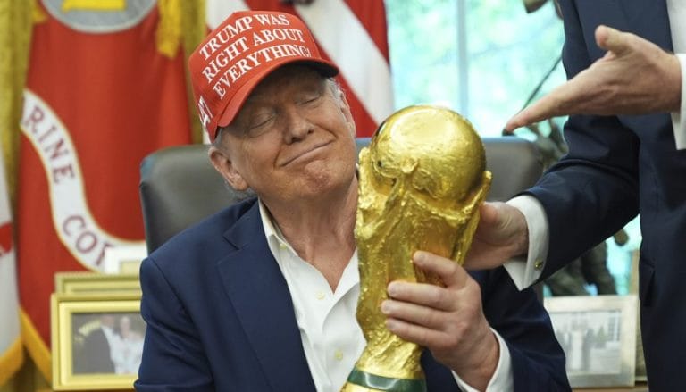 Donald Trump va fi Maestru de Ceremonii la Cupa Mondială – el va înmâna trofeul câștigătoarei