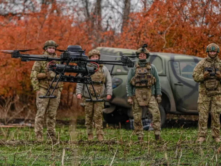 Ucraina face 100.000 drone/an cu 8.500$ bucata. România vrea să „fure meserie” și să le producă la Brașov