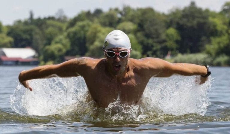 INTERVIU │ Cum a devenit România campioană europeană la înot în ape înghețate (AUDIO)