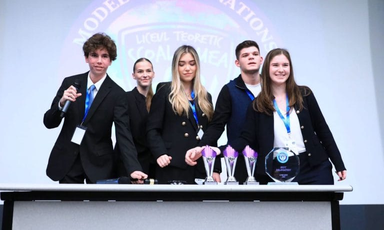 Viitorul diplomației începe la București: Elevii preiau controlul la LTSM MUN 2026 în Senatul României