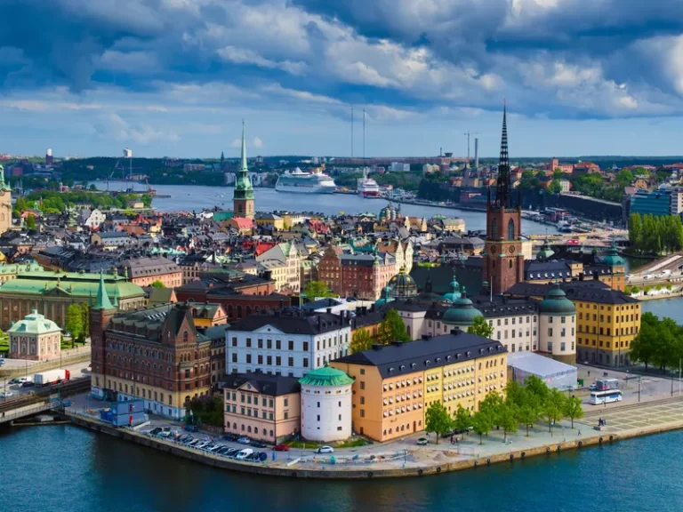 Suedia