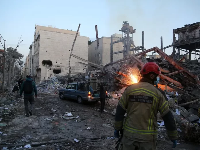 6-1-1 Război în Orientul Mijlociu. Ambasada SUA la Riad, atacată