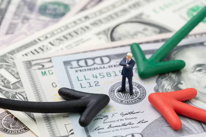 economie politica monetara raport SUA