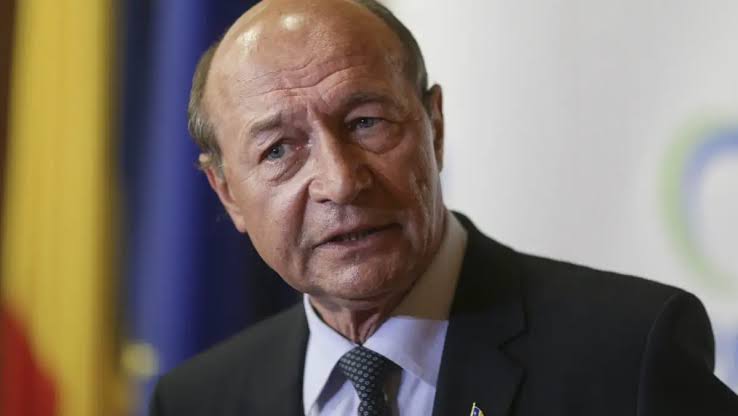 Traian Băsescu critică liderii politici: Orbecăie în decizii, riscă să prăbușească statul și aproape că trădează țara pentru orgolii