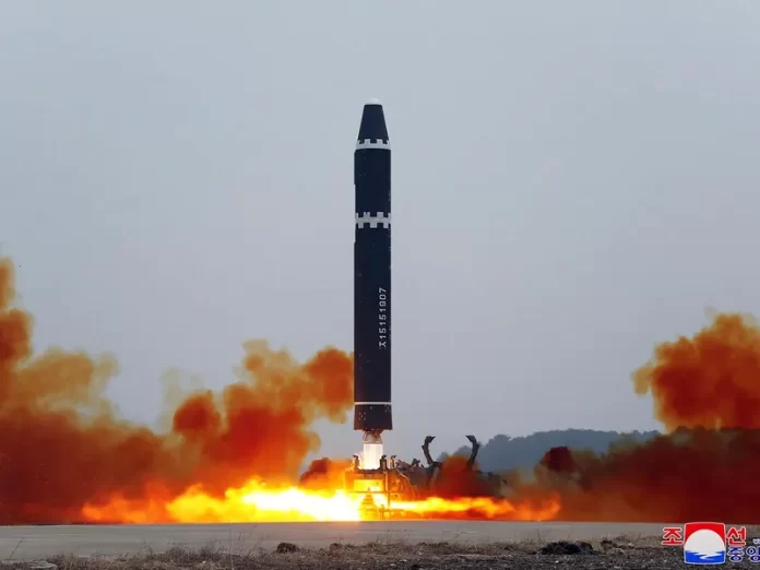 rachete de la Coreea de Nord cu rază de acțiune 900 km. KN-30 distrug poduri și aerodromuri