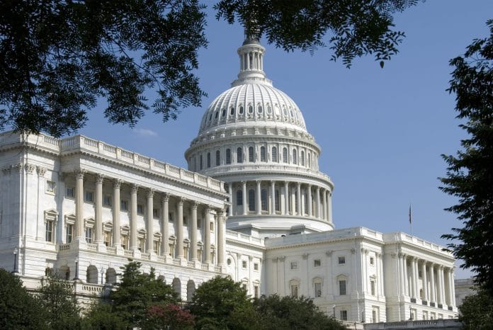 Capitoliului din New York. O femeie, acuzată că voia să ajute ISIS