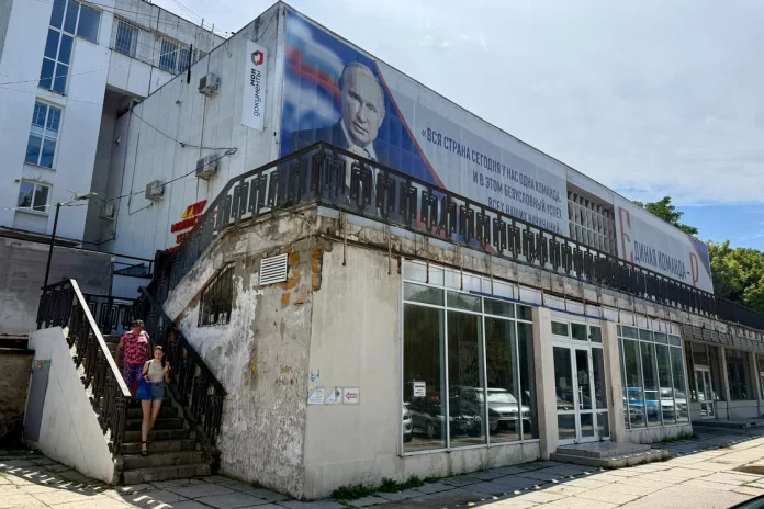 index-8 Crimeea ocupată de ruși: viața la limită în „bijuteria coroanei” lui Putin. „Așteptăm să revină Ucraina”