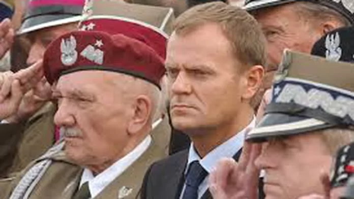 Donald Tusk şi ministrul Apărării, vizaţi de o tentativă de asasinat