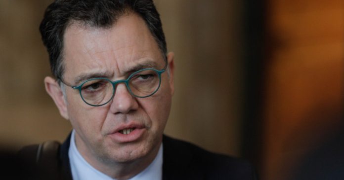 Ștefan Radu Oprea trimite Corpul de Control la DGARM pentru verificarea contractelor SAFE